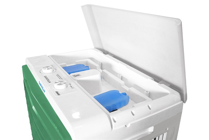 quat-dieu-hoa-daikiosan-dm201-4-700x467